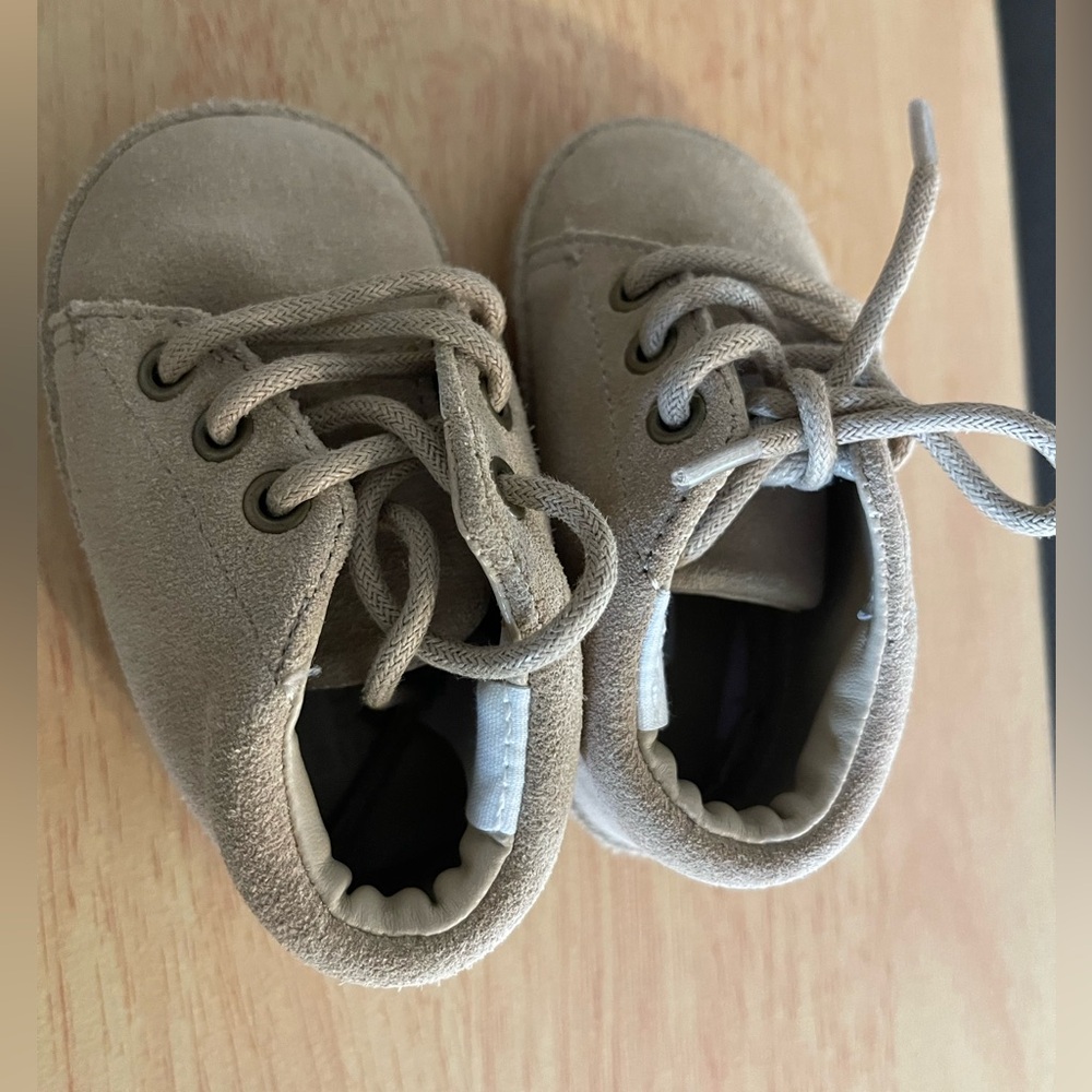 Janie & Jake Classic Tan Kids Shoes